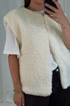 Aealicia Vest