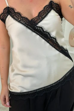Aeivanka Top