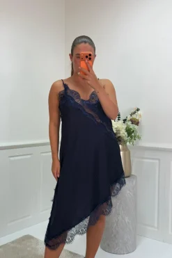Aeleni dress
