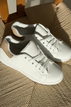 Blazalea Sneakers