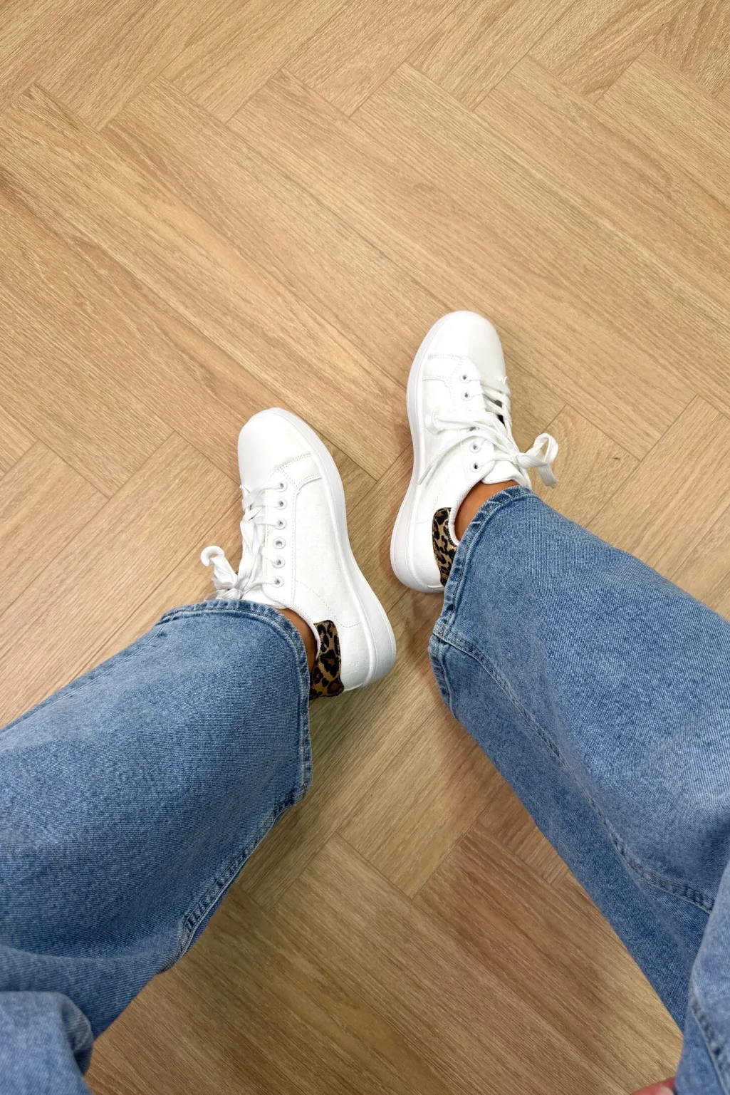 Blazalea Sneakers