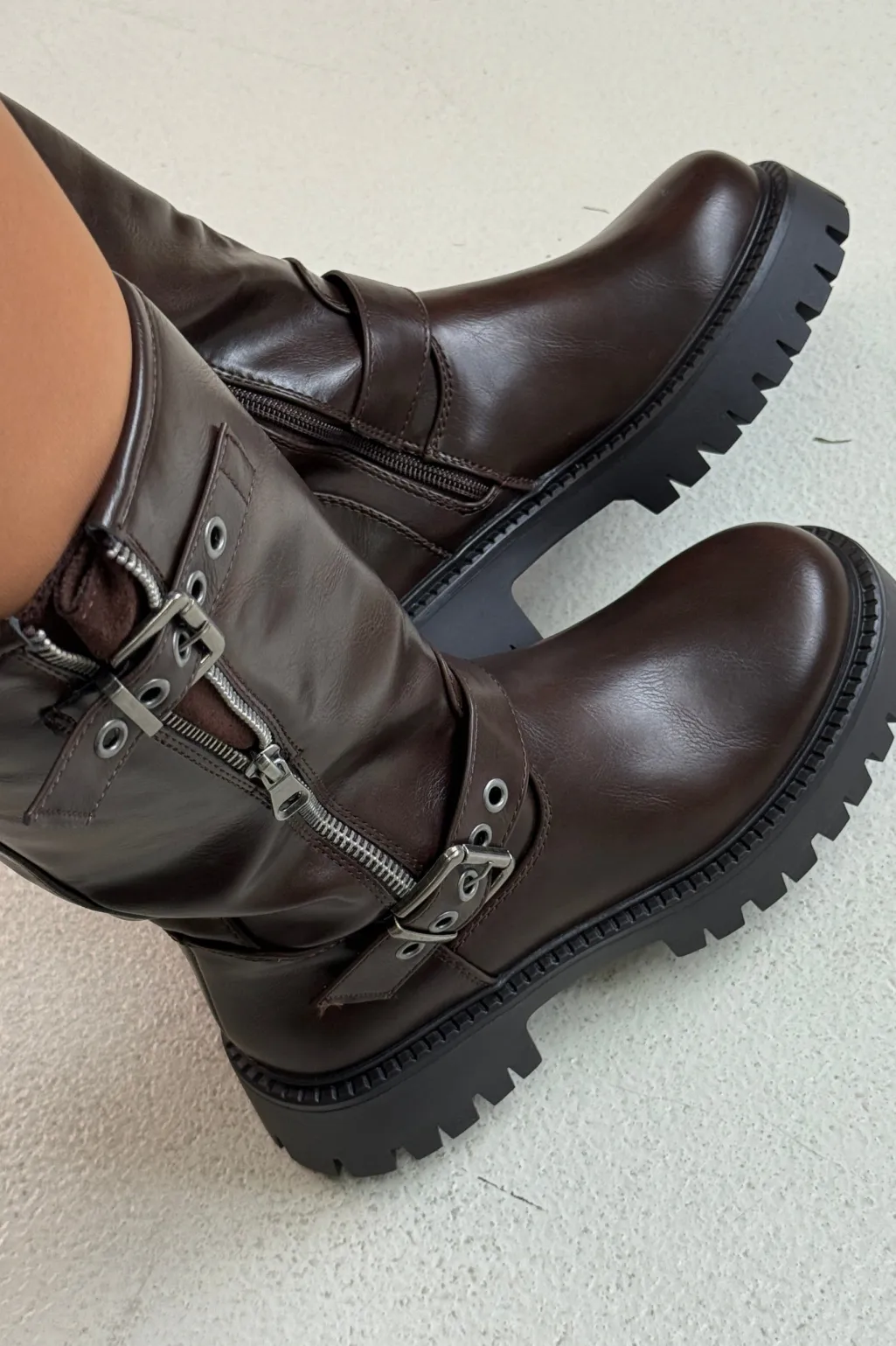 Blcosmos Boots