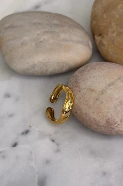 Mmlilly Ring